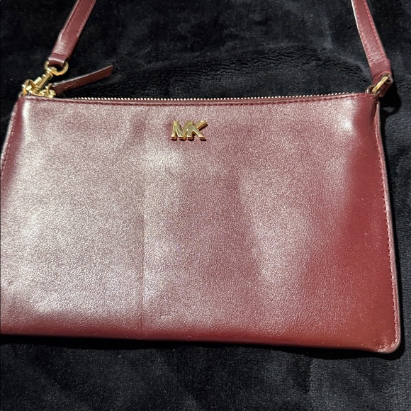 Michael Kors Medium Leather Oxblood Convertible Clutch Wristlet - Picture 2 of 11